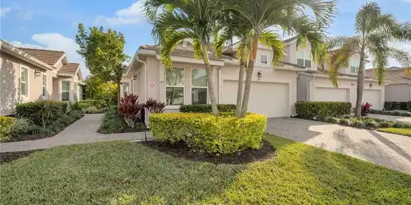 4631 Arboretum CIR