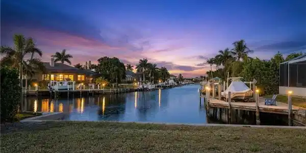 1540 Buccaneer CT