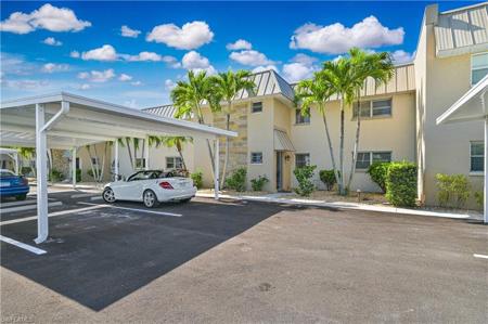 1730 Sandy CIR