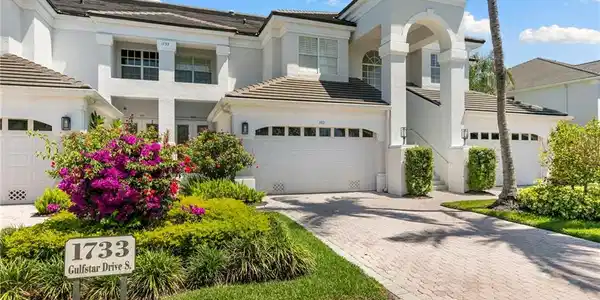 1733 Gulfstar DR S