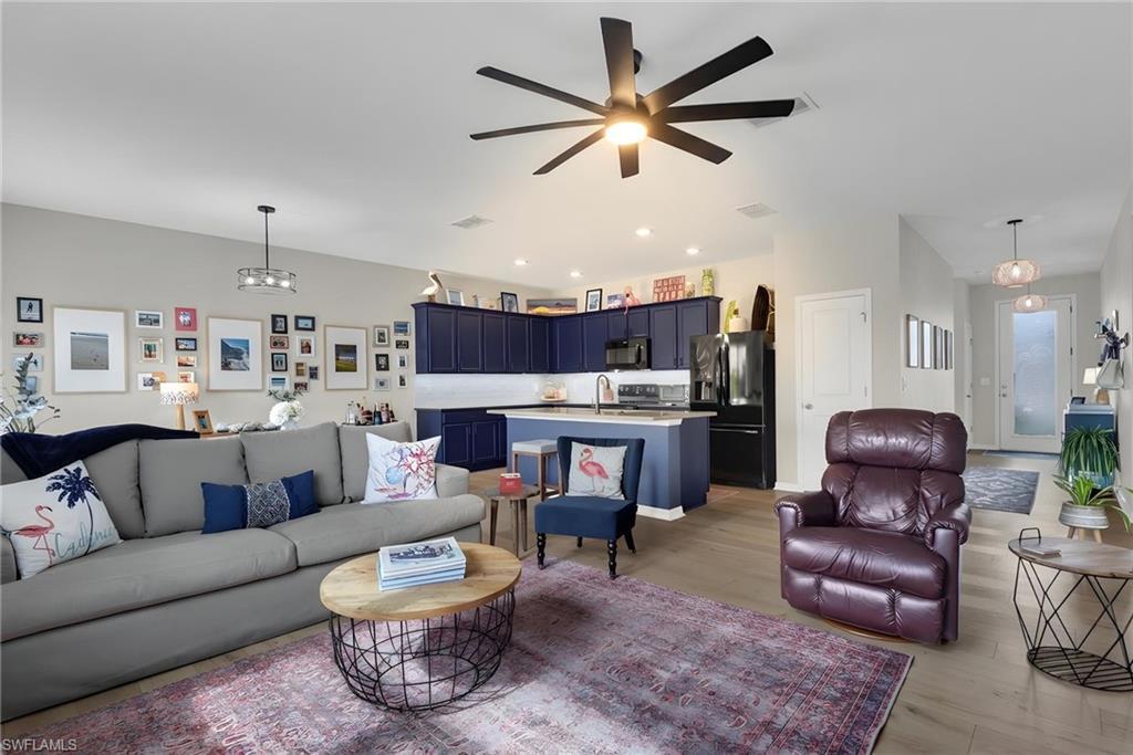 Image 2: Main Living Area