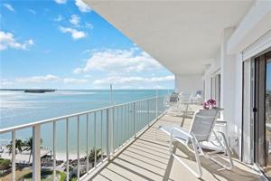1036 S Collier