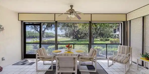 536 Lake Louise CIR