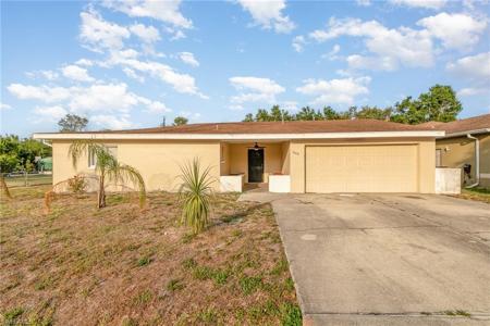 2414 Parkview DR