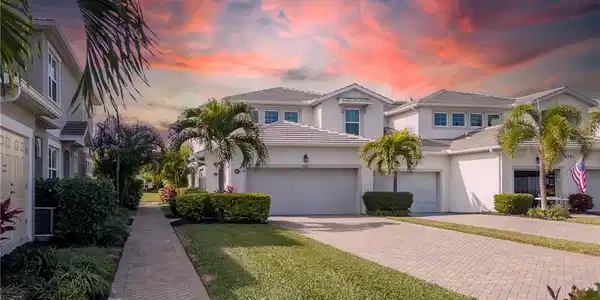 4721 Arboretum CIR