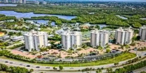 5600 Bonita Beach