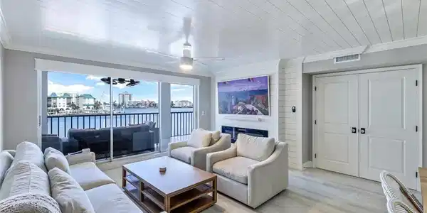 9103 Vanderbilt DR