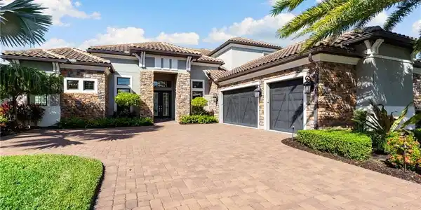 3445 Wellfleet LN