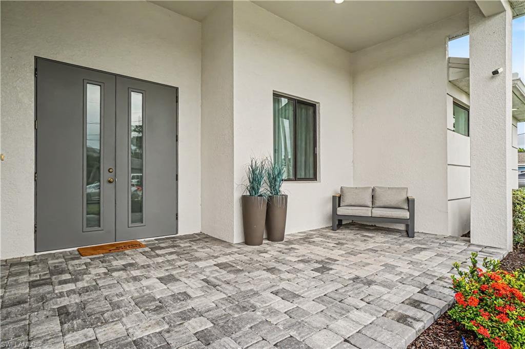 Image 4: Front porch