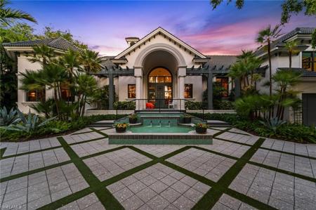 2755 Lantern LN