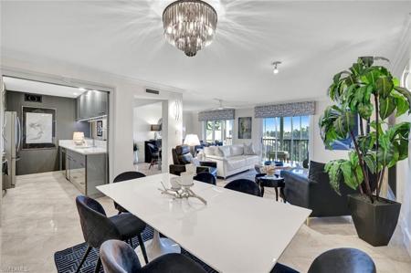 555 Park Shore DR