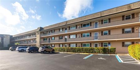 5435 Rattlesnake Hammock RD