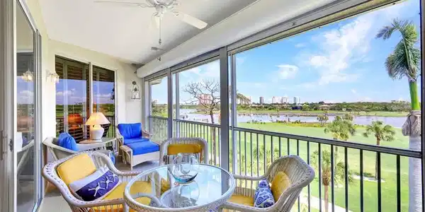 4120 Bayhead