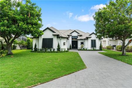 807 Ashburton DR