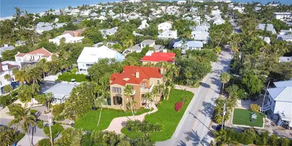 15160 Captiva DR