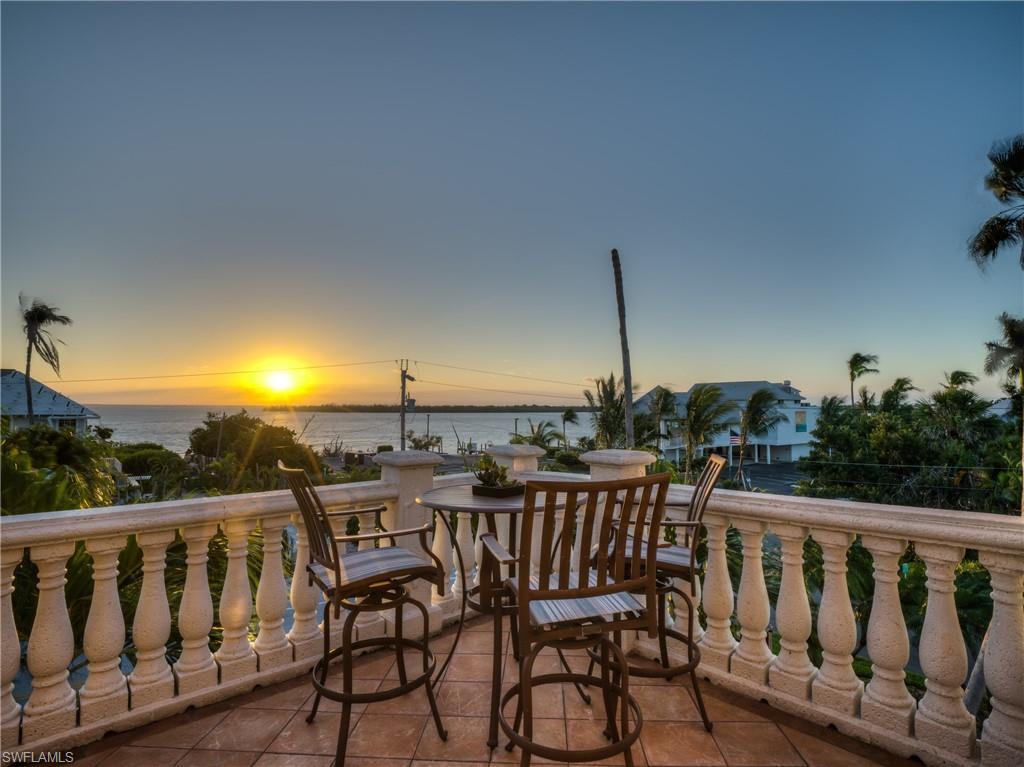 Image 4: Refreshing sunrise views