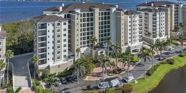 Image 3: Front Exterior