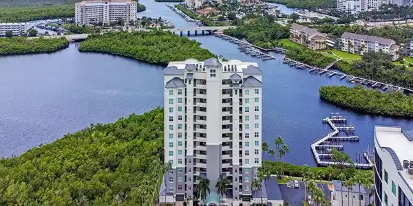 420 Cove Tower DR