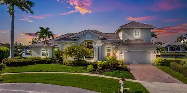 951 Beaver CT