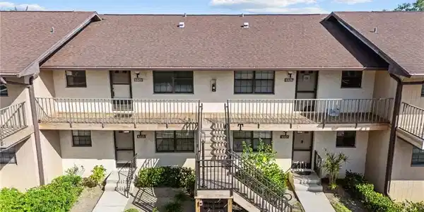5323 Treetops DR