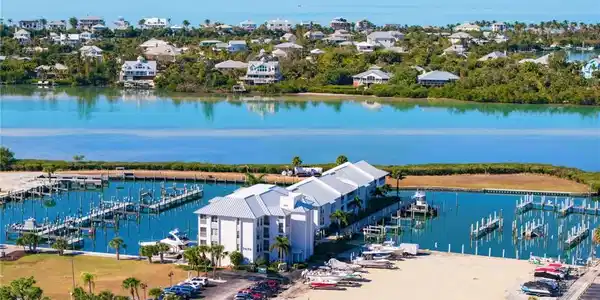 Image 2: Condo Living in Loggerhead Palm Harbour Marina with fishing, boating and beach steps outside your door