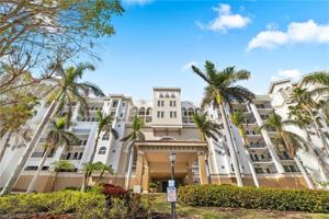 700 La Peninsula