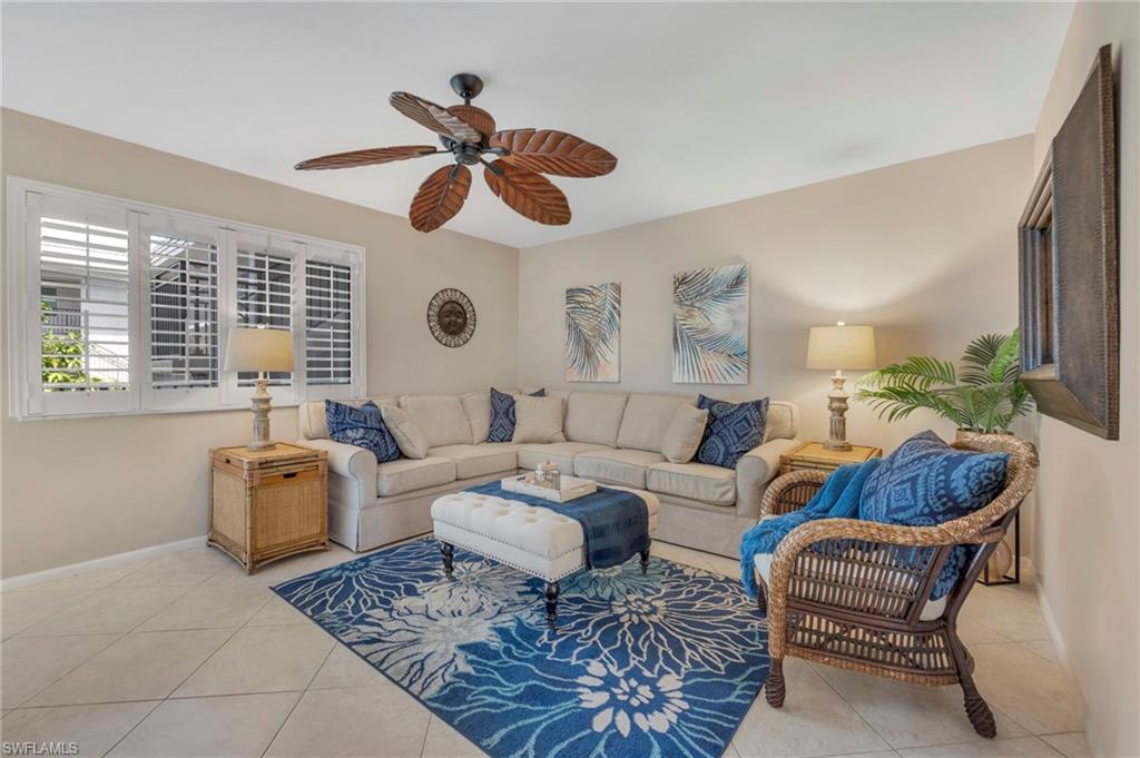 Image 2: Living Room