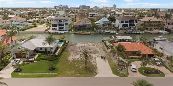 224 HERON AVE