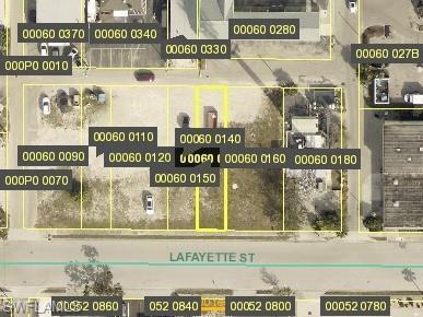 817 Lafayette ST
