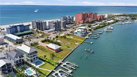 385 Estero BLVD