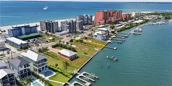 385 Estero BLVD