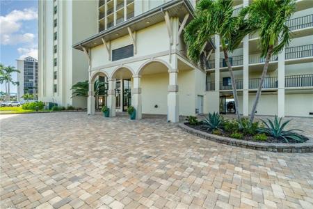 17080 Harbour Point DR