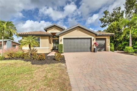 1453 Alhambra DR