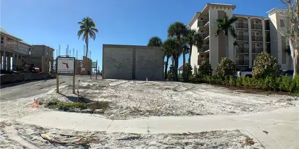 700 Estero BLVD