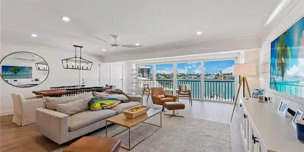 2850 Gulf Shore N