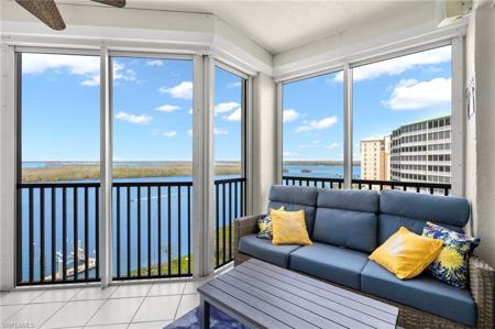 4183 Bay Beach