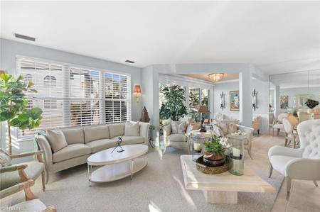 166 Barefoot CIR