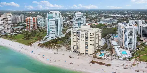 4051 Gulf Shore BLVD N