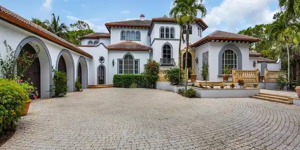 3709 Bay Creek DR