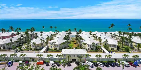 2601 Gulf Shore N