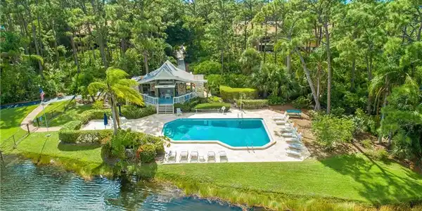 15475 Cedarwood LN