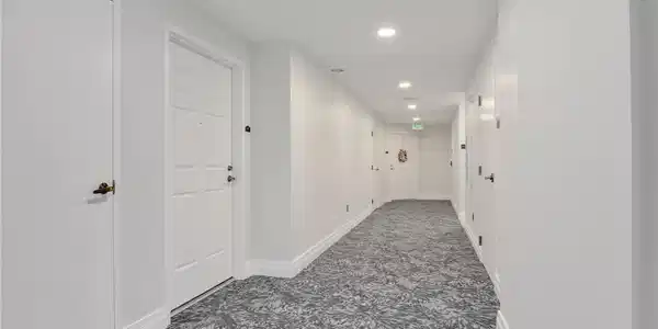 Image 2: Entry