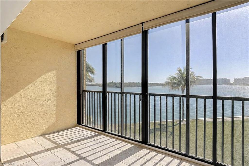 Image 3: Lanai looking over Estero Bay