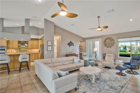 11879 King James CT
