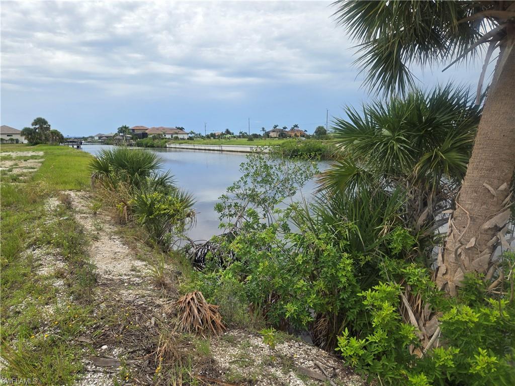 Image 4: Water view
