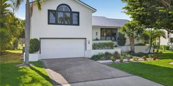 1304 Par View DR