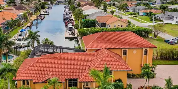 1601 Rainbow CT