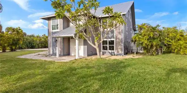 9393 Peaceful DR