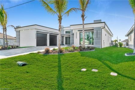 110 SW 35th PL