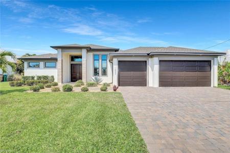 1833 SW 49th TER